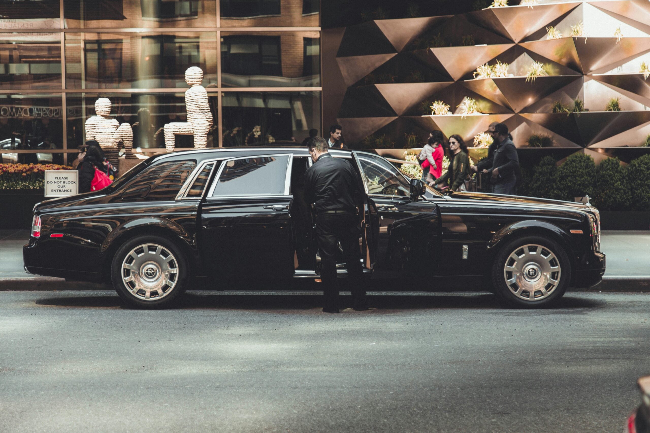 Shuttle services — North Star Funeral Services Montreal